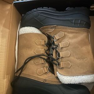Cabela's Tan and Black Men's Winter Boots